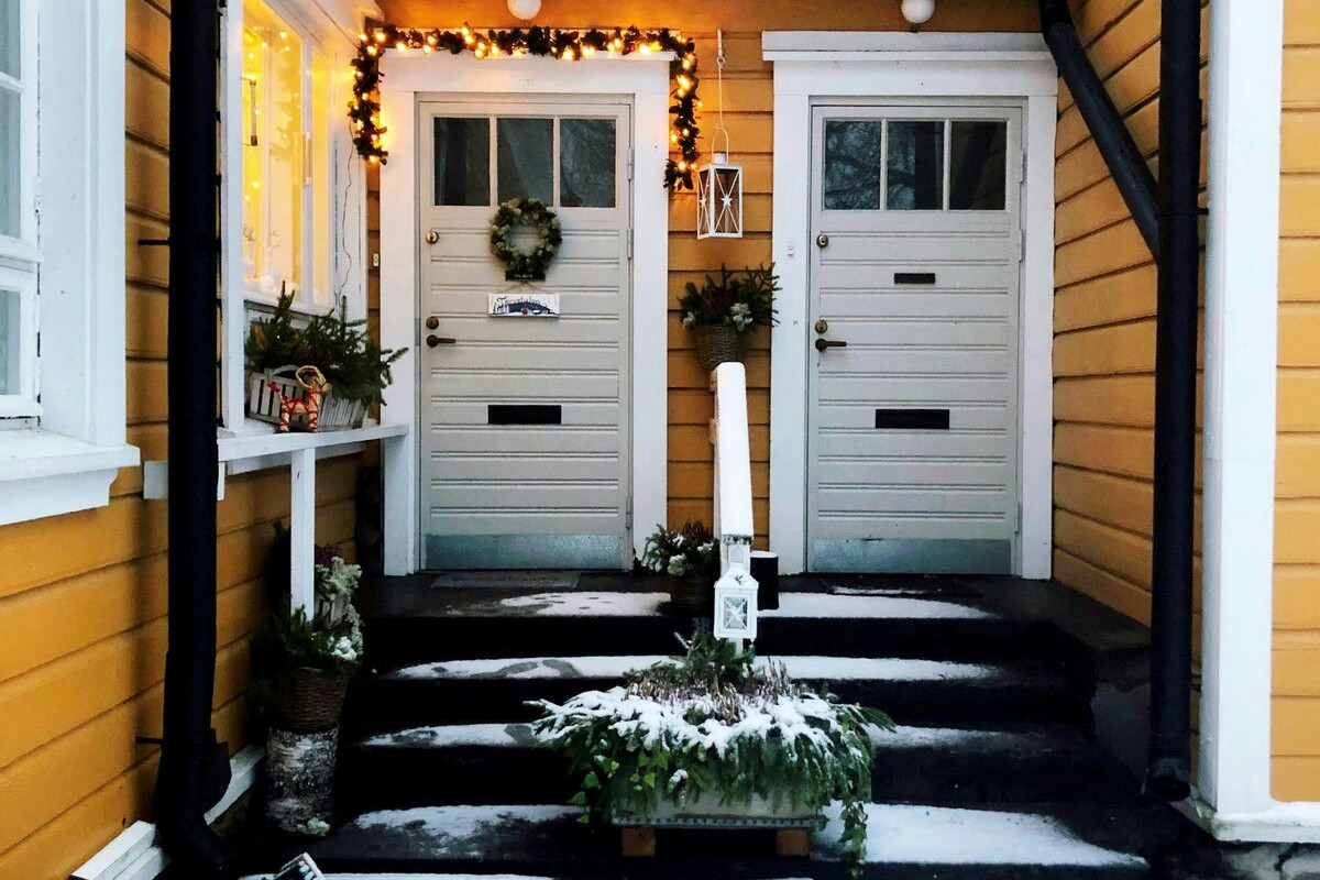 Ingresso di casa in inverno: come allestirlo per proteggere dalla umidità, polvere e cattivi odori